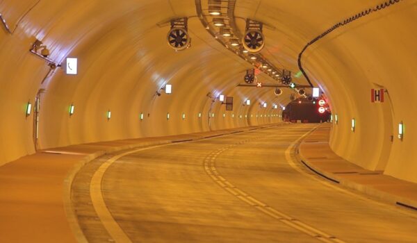 طراحی روشنایی تونل های جاده ای